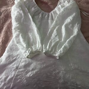 Elegant White Long Sleeve Dress